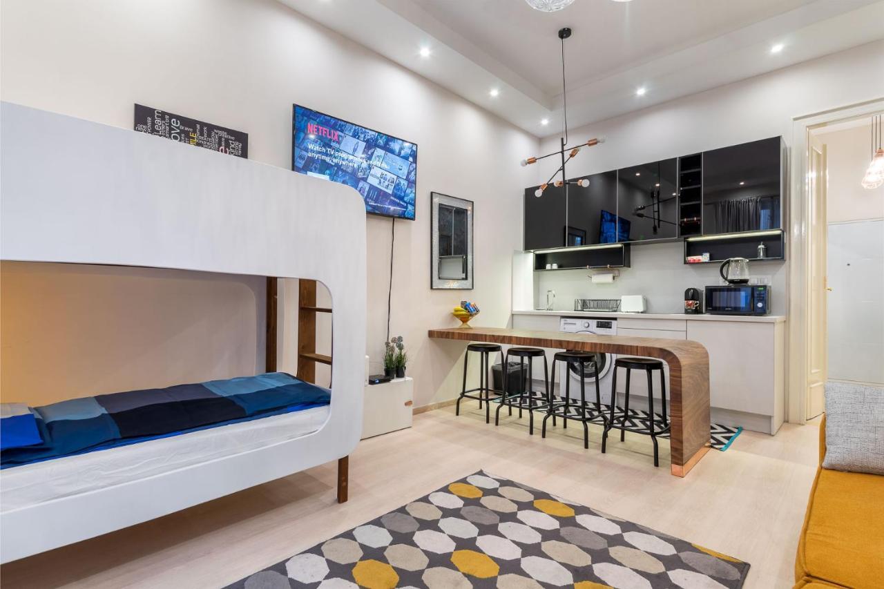 Economy Downtown Design Apartments - Free Parking - Balcony - Super Puplic Transport - Ac Budapeşte Dış mekan fotoğraf