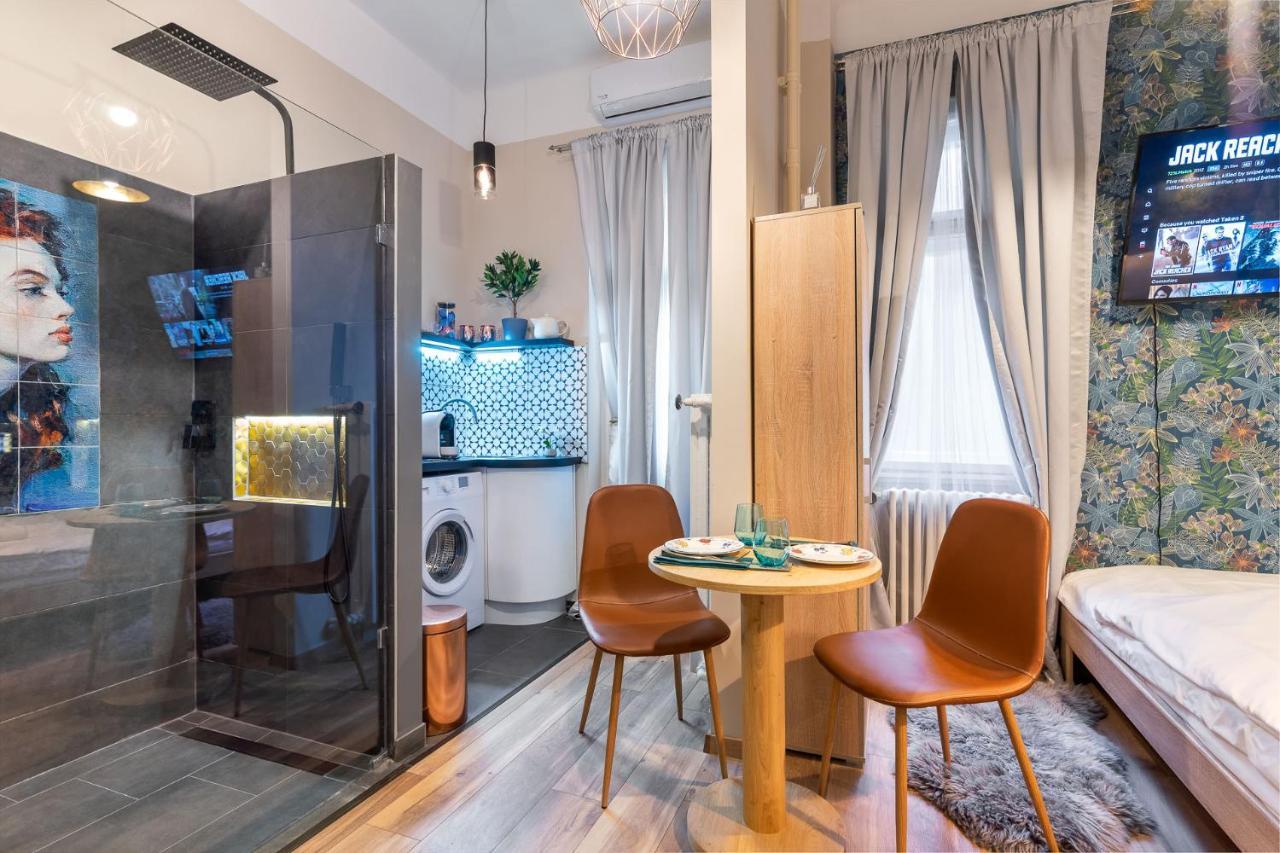 Economy Downtown Design Apartments - Free Parking - Balcony - Super Puplic Transport - Ac Budapeşte Dış mekan fotoğraf