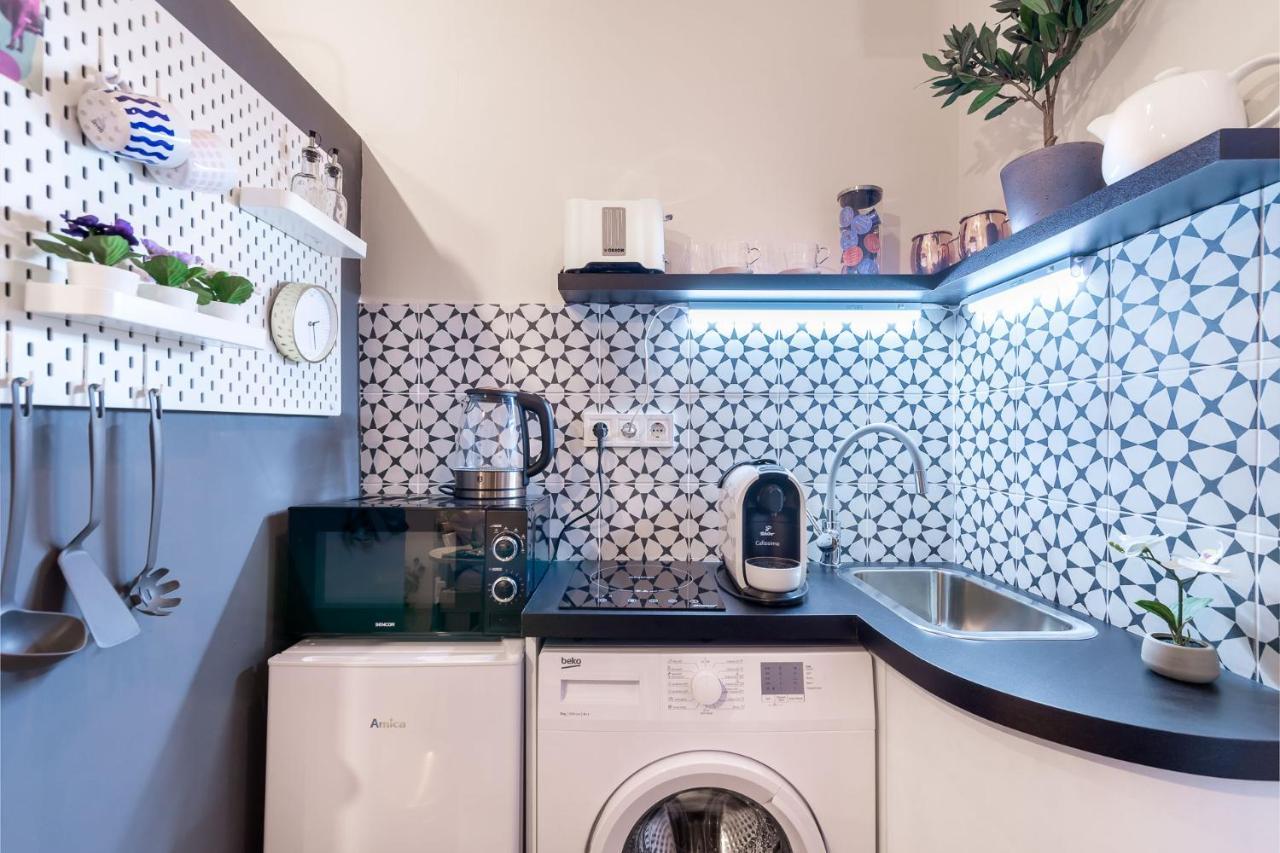 Economy Downtown Design Apartments - Free Parking - Balcony - Super Puplic Transport - Ac Budapeşte Dış mekan fotoğraf