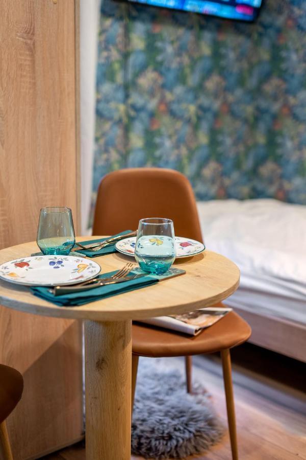 Economy Downtown Design Apartments - Free Parking - Balcony - Super Puplic Transport - Ac Budapeşte Dış mekan fotoğraf