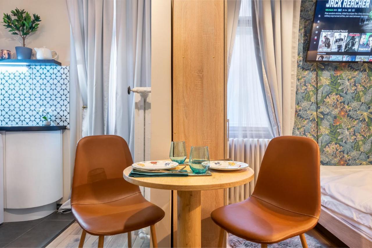 Economy Downtown Design Apartments - Free Parking - Balcony - Super Puplic Transport - Ac Budapeşte Dış mekan fotoğraf